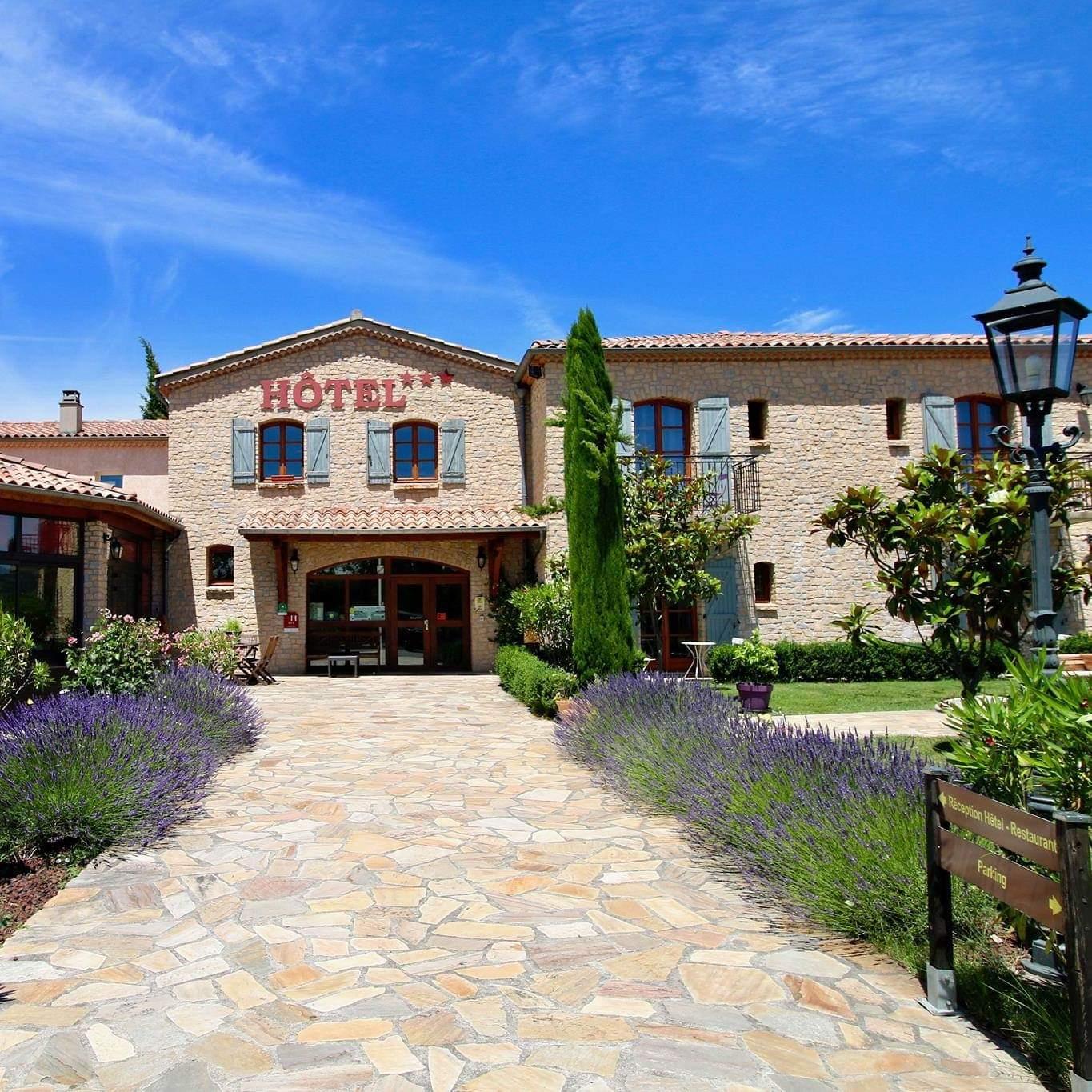 Logis Hotel Restaurant Le Mas De Mon Pere Saint-Jean-le-Centenier Экстерьер фото