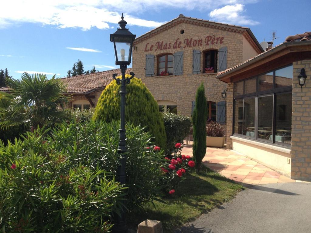 Logis Hotel Restaurant Le Mas De Mon Pere Saint-Jean-le-Centenier Экстерьер фото